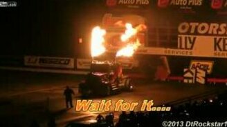 Зрелищный выхлоп от турбины - смотреть видео (1:27)