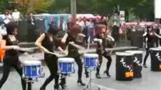 Девушки за барабанами - смотреть видео (1:19)