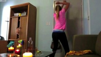 Подруга пришла очень вовремя - смотреть видео (0:37)