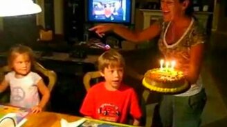 Мама оплошала - смотреть видео (0:20)