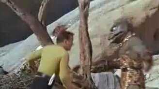 Самая смешная боевая сцена из кино - смотреть видео (2:01)