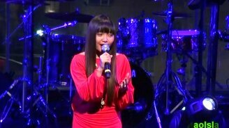 Великолепное исполнение песни Уитни Хьюстон - смотреть видео (5:16)