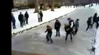 Уходят под лёд - смотреть видео (4:10)