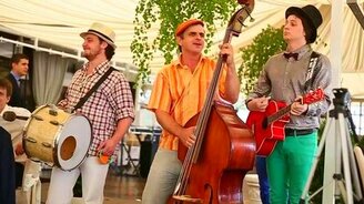 Творческий подход к песне Мой дельтаплан - смотреть видео (2:02)