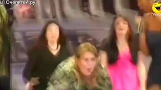 Смешные казусы и провалы с девушками - смотреть видео (22:03)