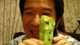 Брокколи в качестве музыкального инструмента - смотреть видео (1:47)