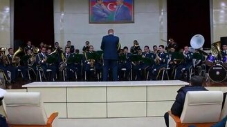 Гангнам Стайл в оркестровом исполнении - смотреть видео (2:49)