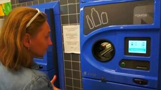 Как финны сдают пустую тару - смотреть видео (0:44)