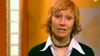 Ведущая смутилась - смотреть видео (0:21)