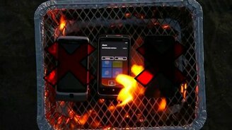 Смартфоны на гриле - смотреть видео (2:00)