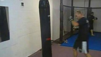 Вот как бьёт Супермен - смотреть видео (0:55)