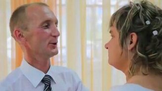 Своеобразная невеста - смотреть видео (2:29)