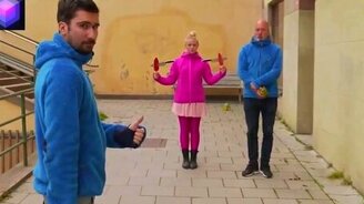 Супер трюк с ножами - смотреть видео (0:37)