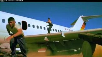 Паркур на кладбище самолетов - смотреть видео (3:14)