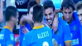 От радости заехал локтём в лицо - смотреть видео (0:15)