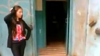 Напугала мальчугана - смотреть видео (0:06)