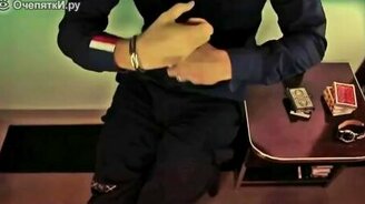 Карточный фокусник высокого уровня - смотреть видео (4:22)