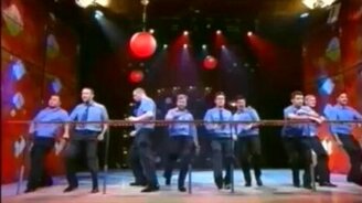 Песня бывших милиционеров - смотреть видео (4:08)