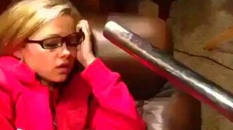 Месть сестре от брата - смотреть видео (0:07)