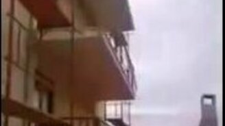 Лень на стройке - смотреть видео (2:13)