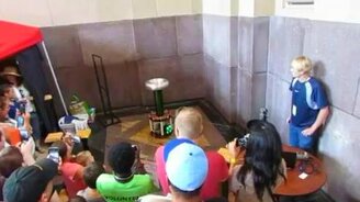 Музыка на столбе Тесла - смотреть видео (1:52)