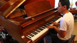 Слепой молодой пианист - смотреть видео (9:18)