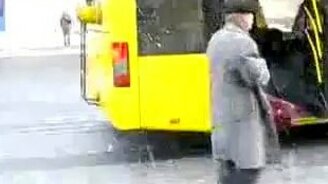 Террорист в возрасте - смотреть видео (0:26)