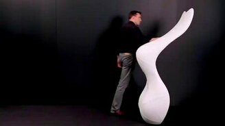 Статуя с сюрпризом - смотреть видео (0:40)