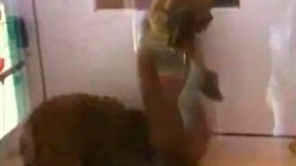 Танцующий щенок - смотреть видео (0:55)