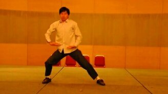 Продырявил камень пальцем - смотреть видео (2:18)