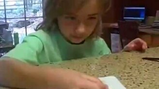 Девочка и её домашнее животное - смотреть видео (1:07)