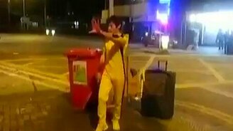 Как настоящий Брюс Ли - смотреть видео (0:34)