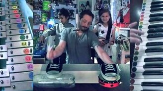 Enjoy The Silence от папы и двух детишек - смотреть видео (4:55)