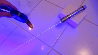 Самодельный световой меч - смотреть видео (2:20)