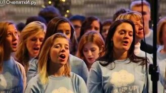 Масштабный музыкальный флешмоб - смотреть видео (3:39)