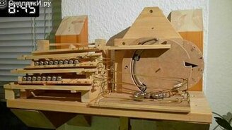 Оригинальные механические часы - смотреть видео (4:28)