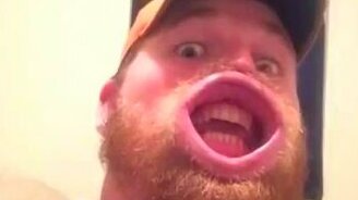 И как у него это получается? - смотреть видео (0:07)