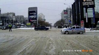 Взаимовыручка по-русски - смотреть видео (0:33)