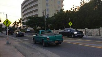 Нарядный пешеходный переход - смотреть видео (0:26)