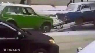 Оригинальная погрузка на автовоз - смотреть видео (3:43)