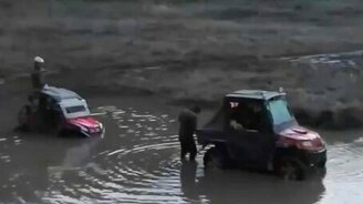 Заплыв багги - смотреть видео (3:50)