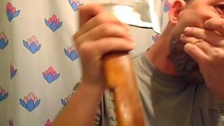 Побрился топором - смотреть видео (3:23)