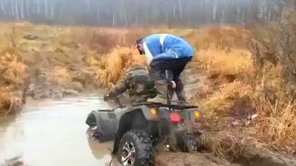 Помог вытащить квадроцикл - смотреть видео (1:04)