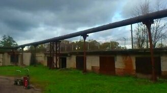 Мастерски повалил трубы - смотреть видео (0:28)