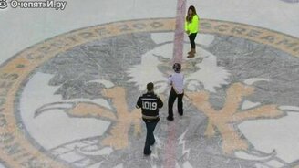 Зачётно забила шайбу! - смотреть видео (0:29)