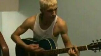 Кавер-версия In The End - смотреть видео (5:02)