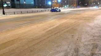 Плохой дрифтун на иномарке - смотреть видео (0:13)