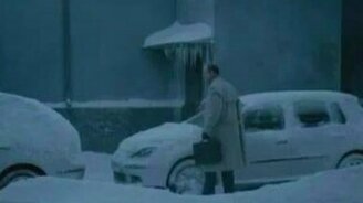 Очистил от снега машину! - смотреть видео (0:40)