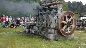 Огромный двигатель из прошлого - смотреть видео (7:33)