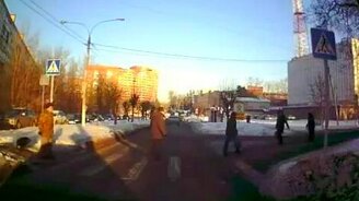 Очень терпеливый водитель - смотреть видео (1:52)